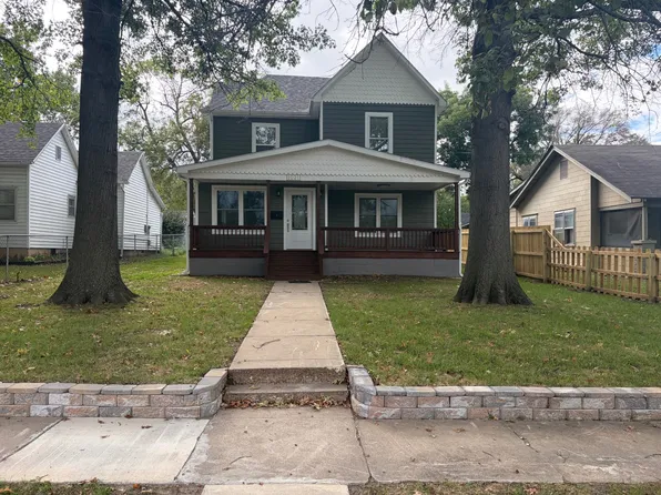 1021 S Central Ave, Chanute, KS 66720