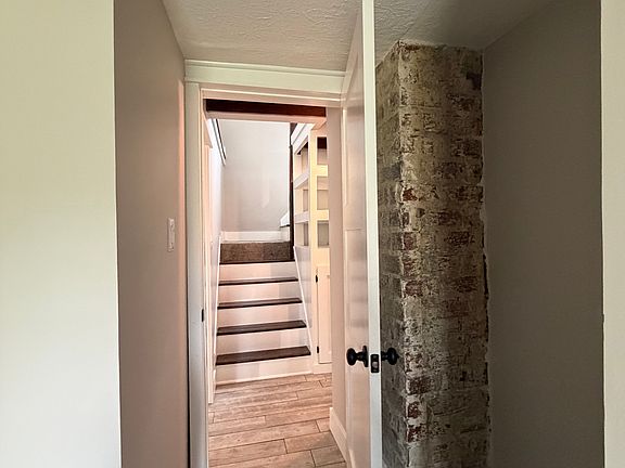 3rd image of 172 1st St