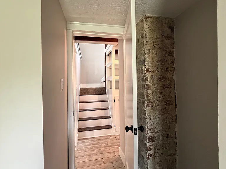 172 1st St — Photo 3