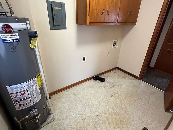4th image of 1216 Eisenhower Ave