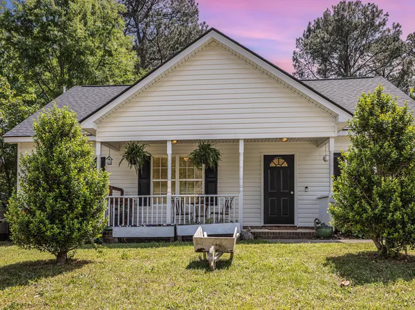 722 E Pine Ave, Wake Forest, NC 27587