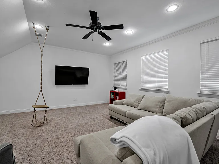 471 Stone Canyon Dr — Photo 42