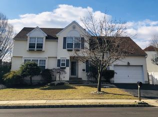 37 Hospitality Way, Englishtown, NJ 07726