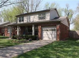 1447 S Barnes Ave, Springfield, MO 65804