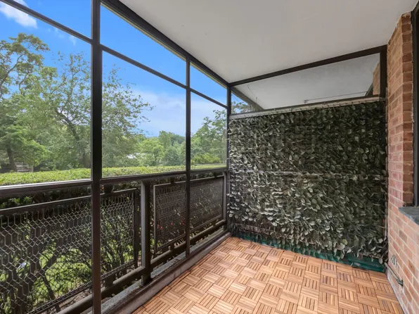 4705 Henry Hudson Parkway image 18 of 23