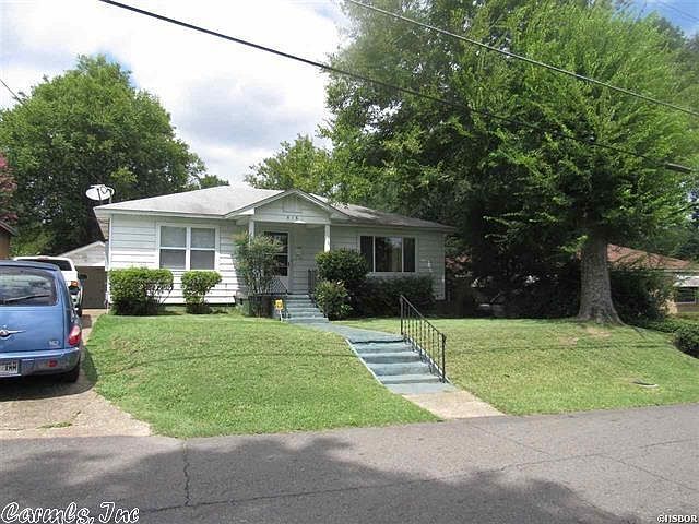 1st image of 516 Oaklawn St
