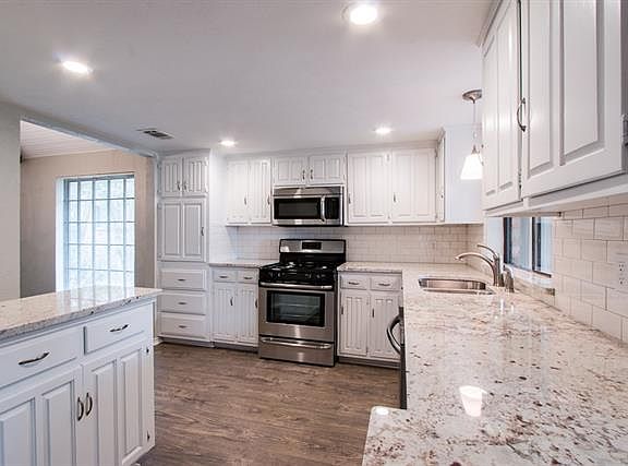 5th image of 922 Waynelee Dr