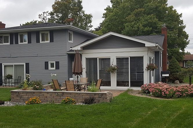 2nd image of 3310 Peale Dr