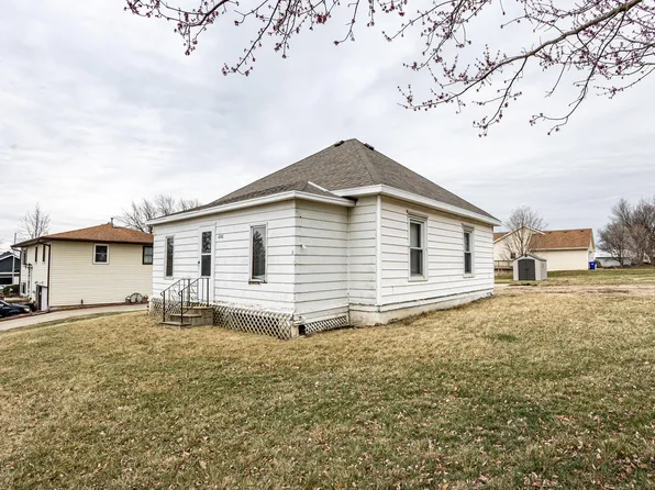 606 South St, Shelby, IA 51570