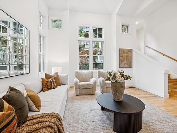 5th image of 122 Ralston Avenue