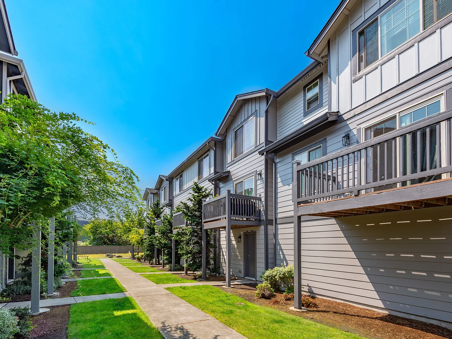 Aster Townhomes — Photo 4