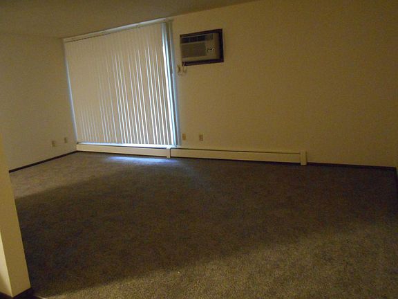 2nd image of 1264 Hazelwood St #201