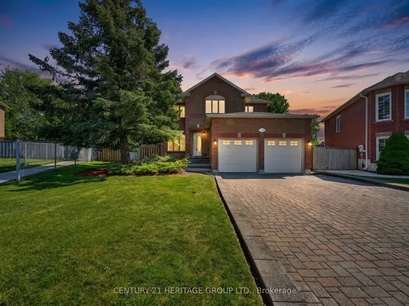 130 Fletcher St, Bradford West Gwillimbury, ON L3Z 2Y9