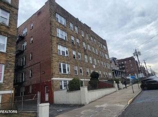 105 Gregory Ave #C6, Passaic, NJ 07055