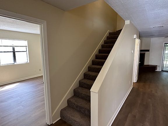 3rd image of 901 Brett Dr APT E
