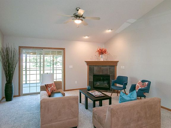 3rd image of 2101 Norcor Ave