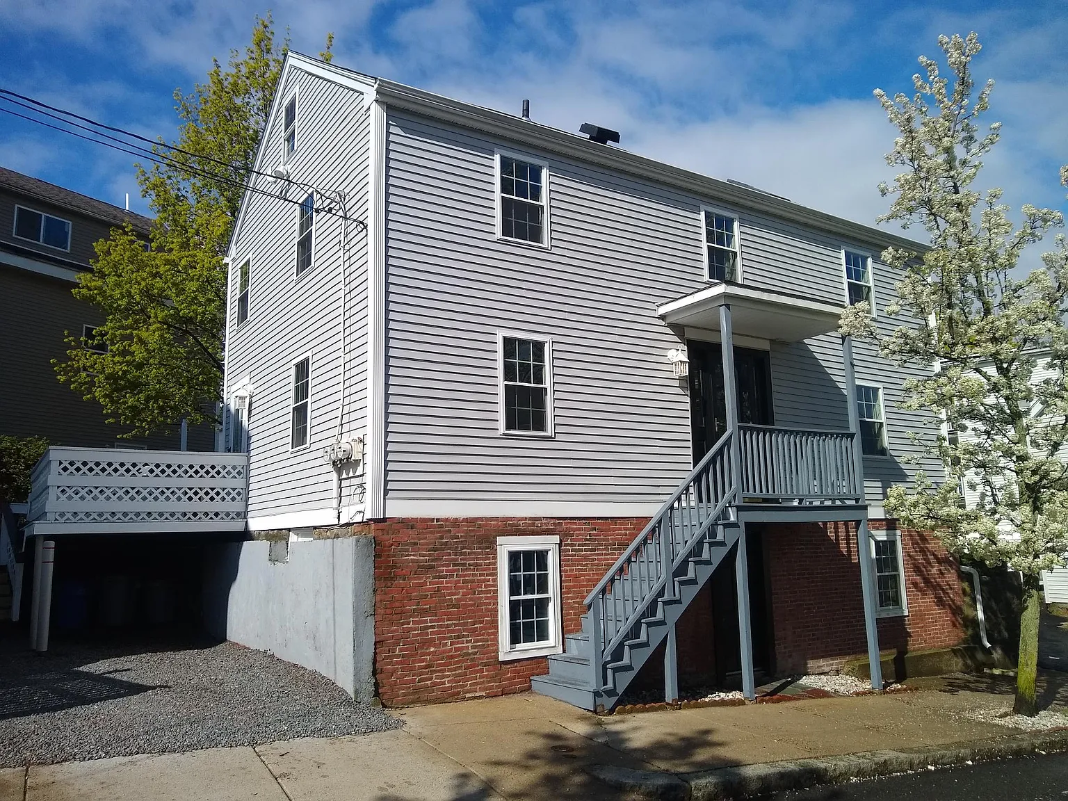 13 Lowe St — Photo 1