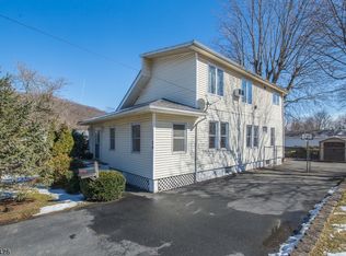 14 Elizabeth St, Wharton, NJ 07885