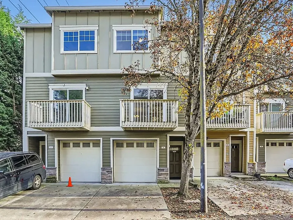 18425 SW Stepping Stone Dr #30