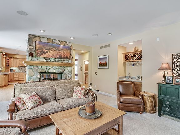 Family room with wet bar