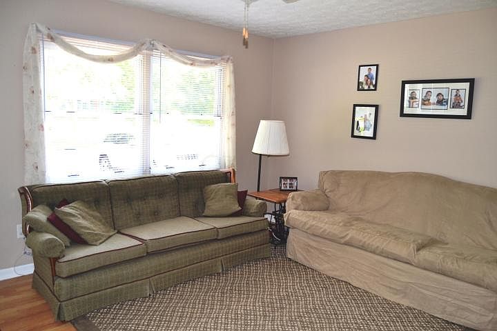 1st image of 81 Belle Ave
