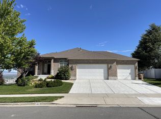 561 E Rocky Knoll Ln, Draper, UT 84020