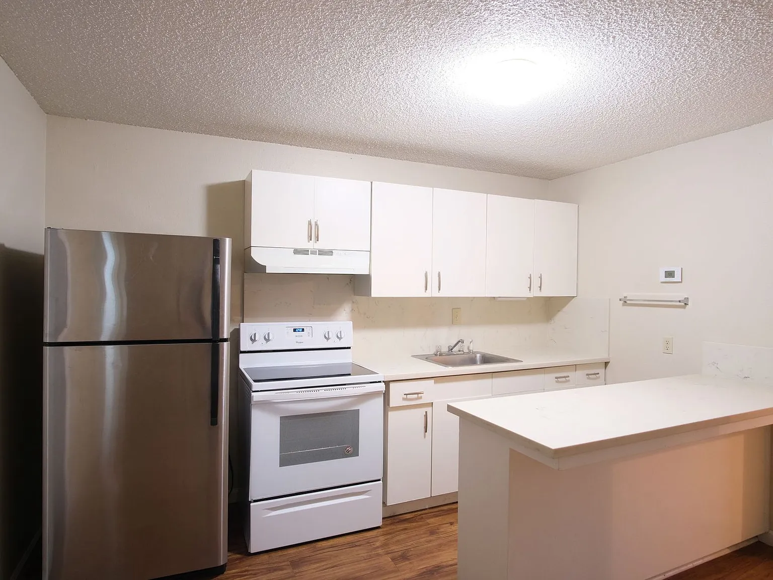 432 Sycamore Ave — Photo 3