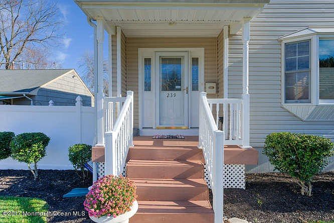 239 Orchard Ave Belford NJ-small-002-30-