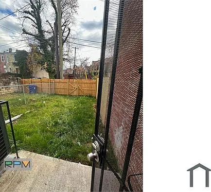 2007 Kennedy Ave — Photo 10