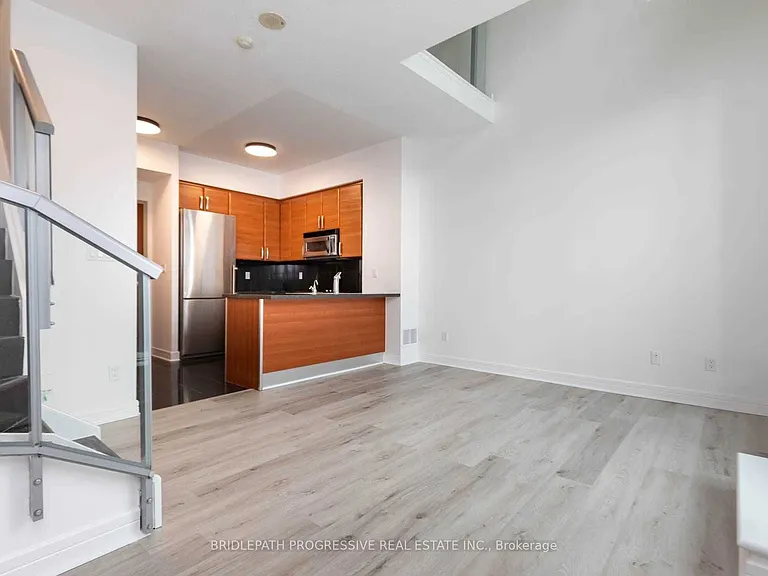 1 Avondale Ave #506 — Photo 3