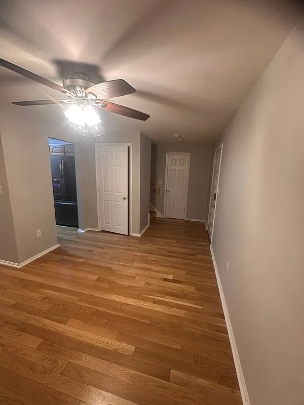 2 bed, 1.5 bath, 1136 sqft, $2,700 — Photo 2