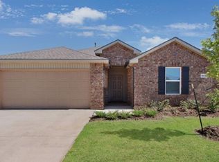 10509 SW 41st St, Mustang, OK 73064