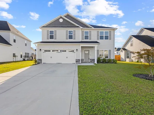429 Nantucket Trl, Sneads Ferry, NC 28460