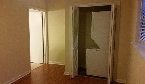 5th image of 1309 Hudson Ave Floor 2