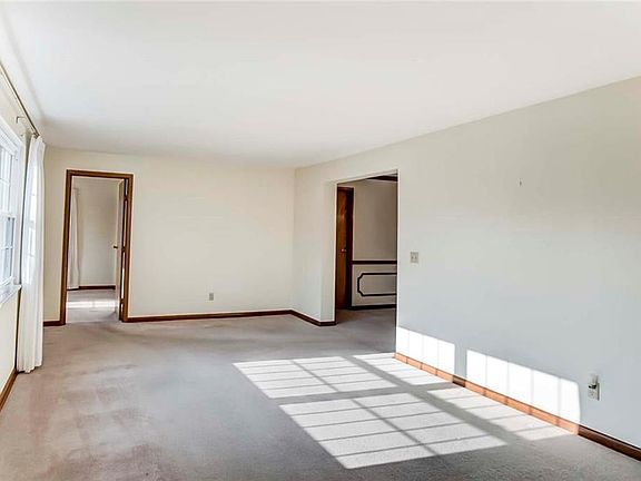 3rd image of 5161 Pondoray Pl