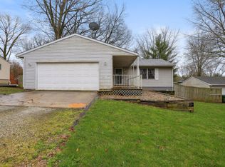 1005 Pin Oak Dr, Mahomet, IL