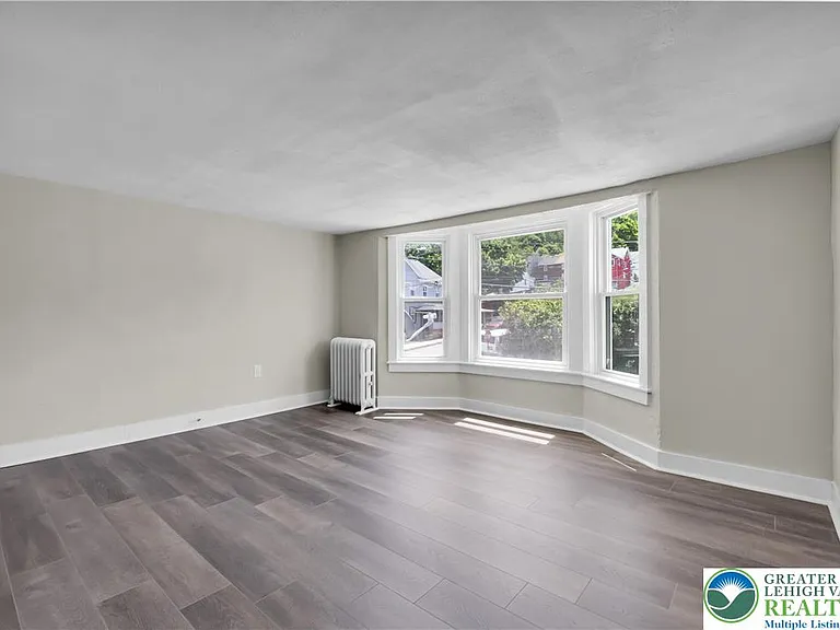 265-267 E Bertsch St #5 — Photo 12