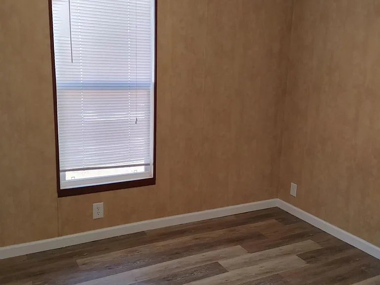 5595 Highway 90 E #76 — Photo 11