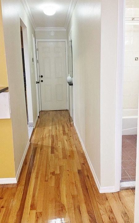 1st image of 3153 Crescent St #1