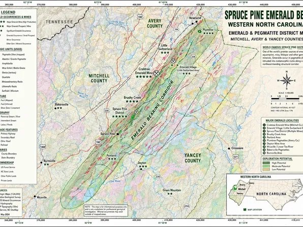 1305 Halltown Rd, Spruce Pine, NC 28777