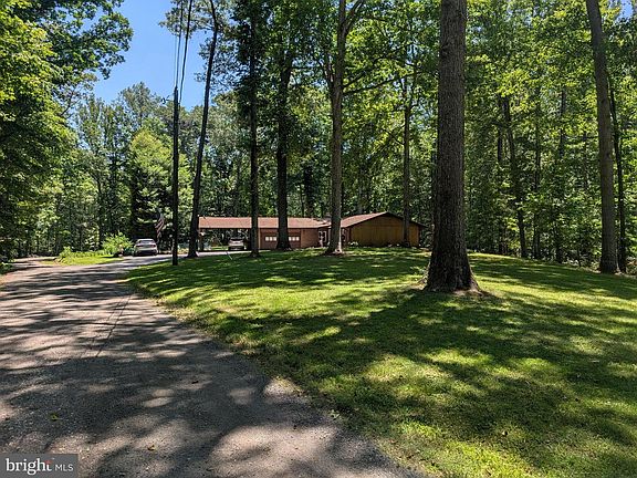 3rd image of 6997 Gilbeth Rd