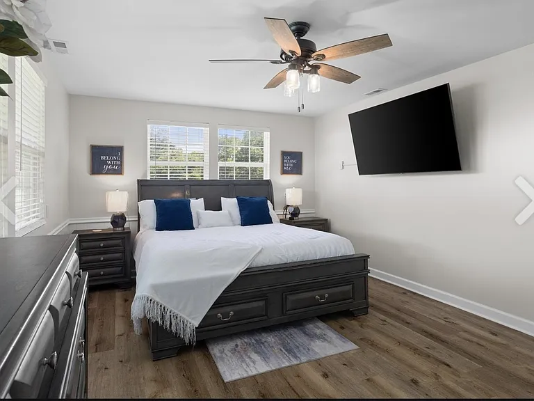 213 Riverwood Dr — Photo 2