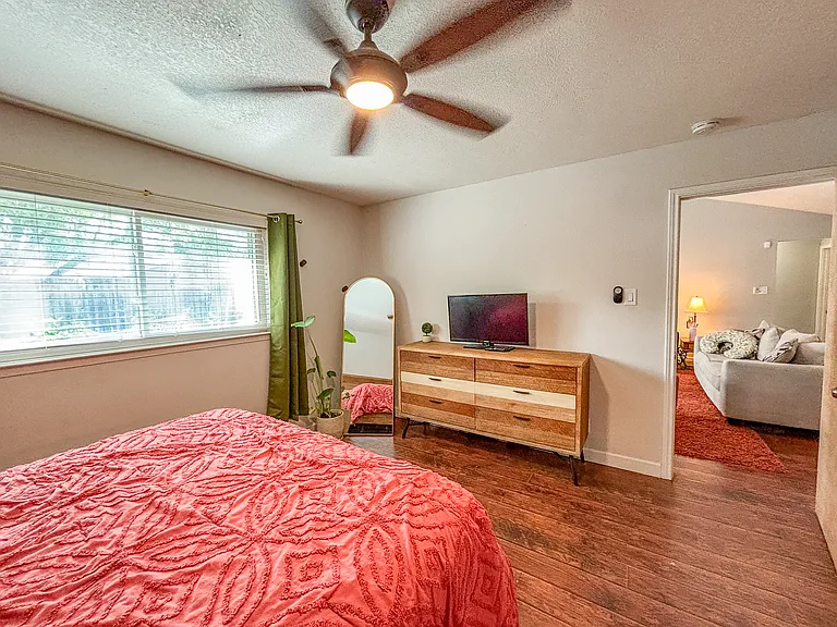 5830 Les Harrison Dr — Photo 7