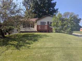 1424 Sandalwood Dr, Belleville, IL
