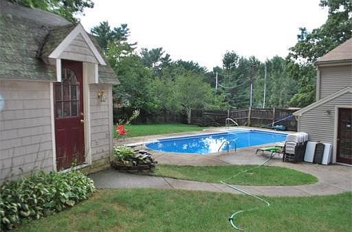 5th image of 34 Lantern Ln
