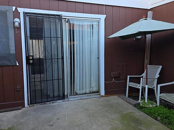 3rd image of 4113 Brookfield Dr