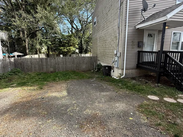 241 Wallace St, New Haven, CT 06511