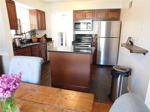 3rd image of 4226 W 212th St