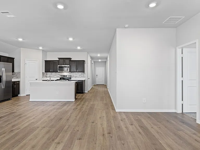 13197 Enclave Pkwy — Photo 8