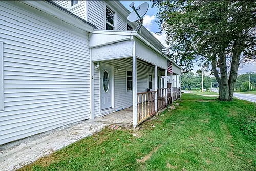 178 Main St Photo 1